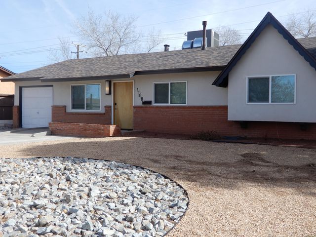 1108 Wade Circle NE, Albuquerque, NM 87112