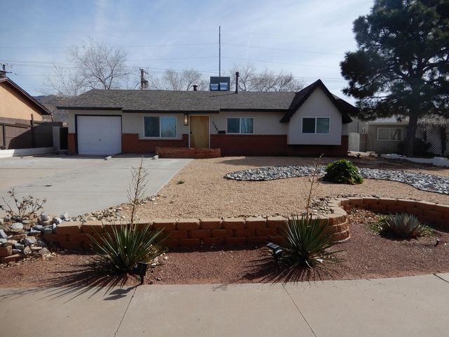 1108 Wade Circle NE, Albuquerque, NM 87112