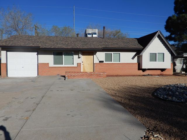 1108 Wade Circle NE, Albuquerque, NM 87112
