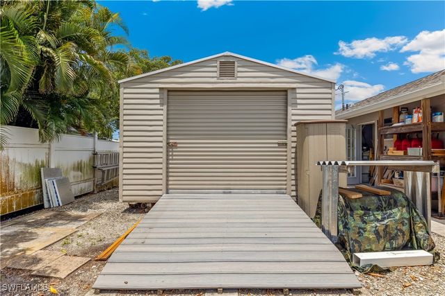 5654 Natoma DR, Fort Myers, FL 33919