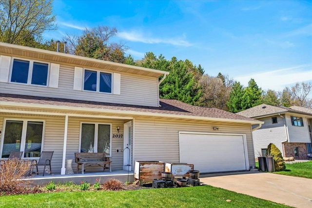 2037-2039 Continental Lane, Cross Plains, WI 53528