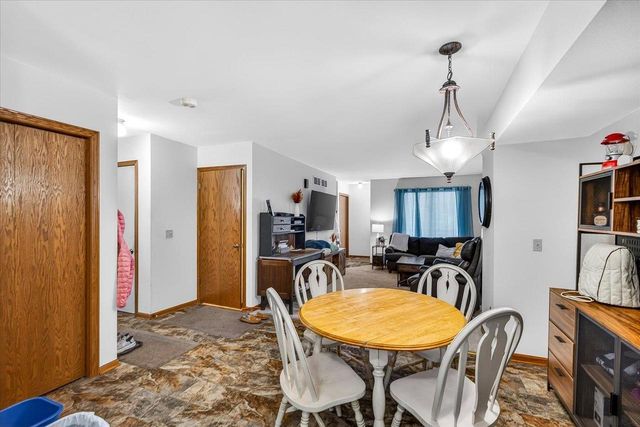 2037-2039 Continental Lane, Cross Plains, WI 53528