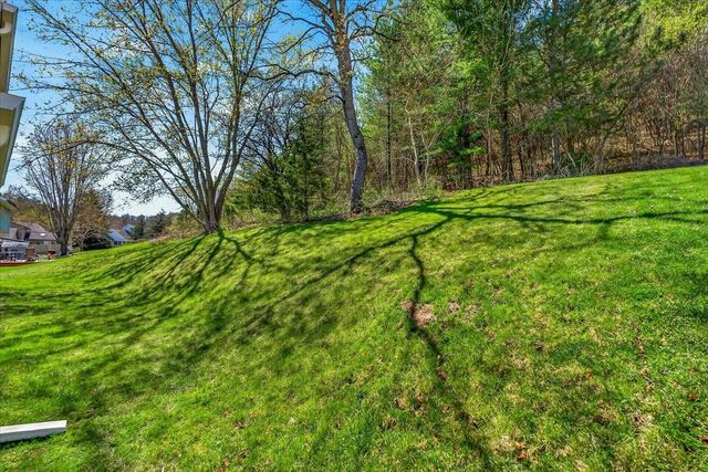 2037-2039 Continental Lane, Cross Plains, WI 53528
