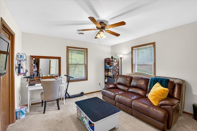 2037-2039 Continental Lane, Cross Plains, WI 53528
