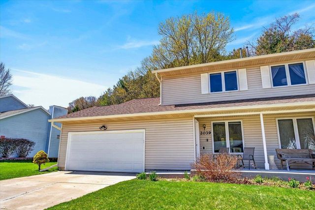 2037-2039 Continental Lane, Cross Plains, WI 53528