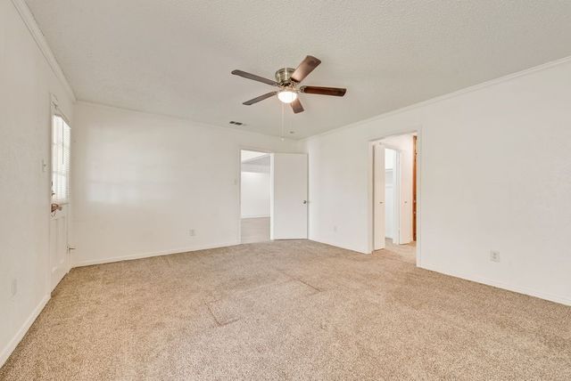 1038 Florence Drive, Duncanville, TX 75116