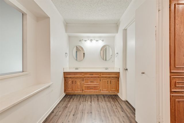 1038 Florence Drive, Duncanville, TX 75116