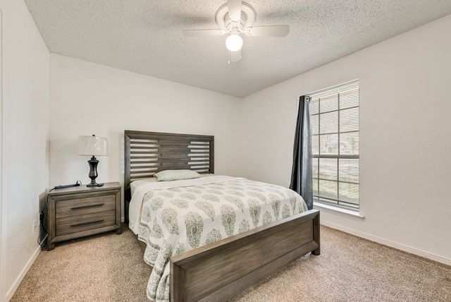 1038 Florence Drive, Duncanville, TX 75116