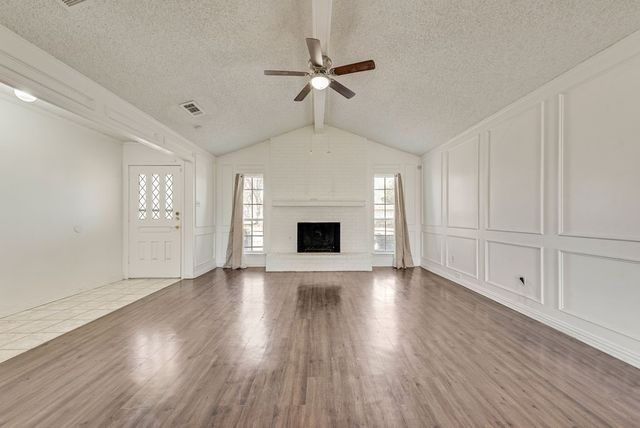 1038 Florence Drive, Duncanville, TX 75116