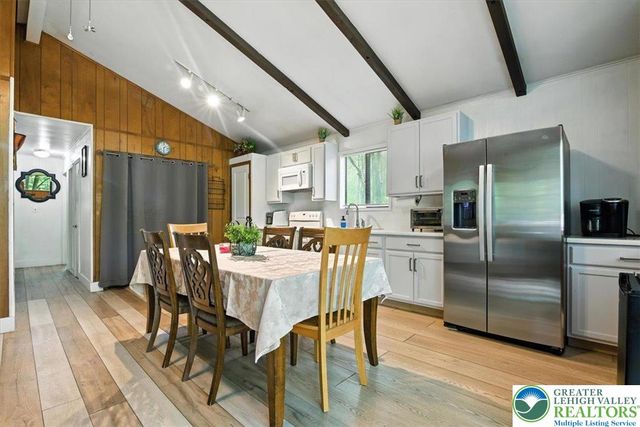 512 Southeast Old Stage Road South, Penn Forest Twp, PA 18210