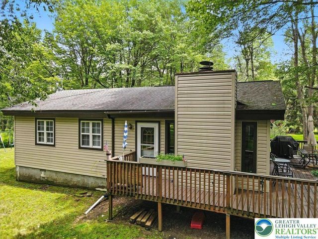 512 Southeast Old Stage Road South, Penn Forest Twp, PA 18210