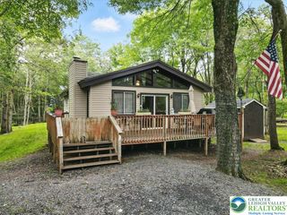 512 Southeast Old Stage Road South, Penn Forest Twp, PA 18210