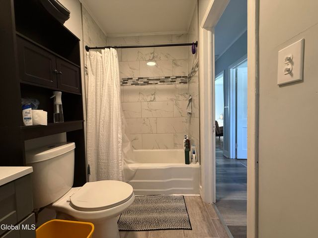 94 3rd Avenue, Gloversville, NY 12078