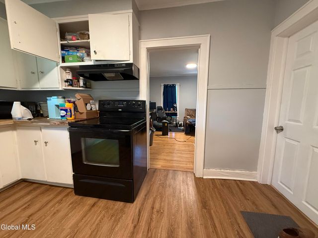 94 3rd Avenue, Gloversville, NY 12078