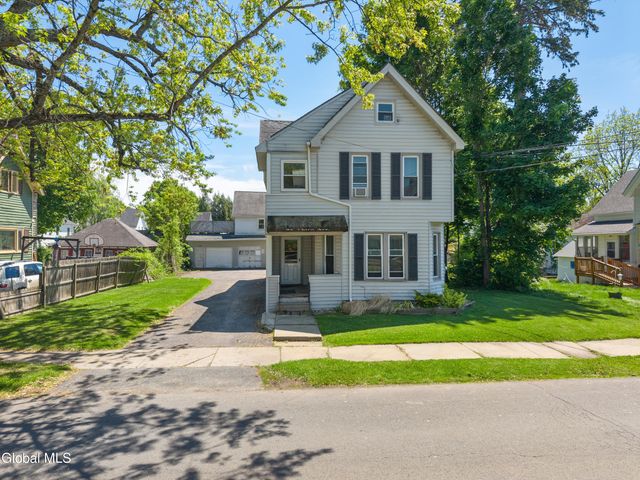 94 3rd Avenue, Gloversville, NY 12078