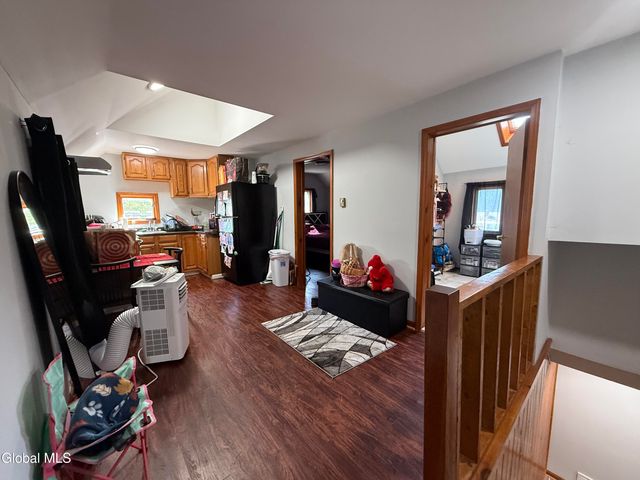 94 3rd Avenue, Gloversville, NY 12078