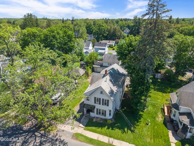 94 3rd Avenue, Gloversville, NY 12078