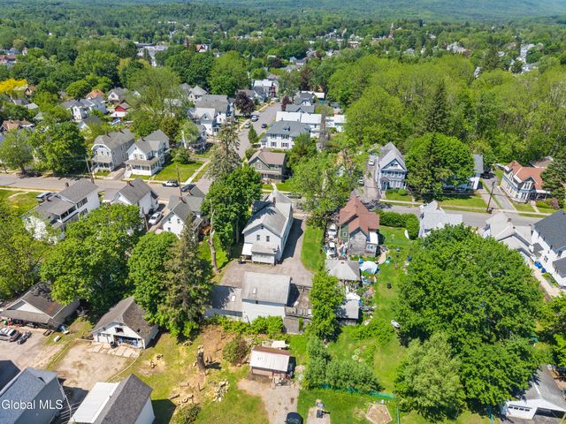 94 3rd Avenue, Gloversville, NY 12078