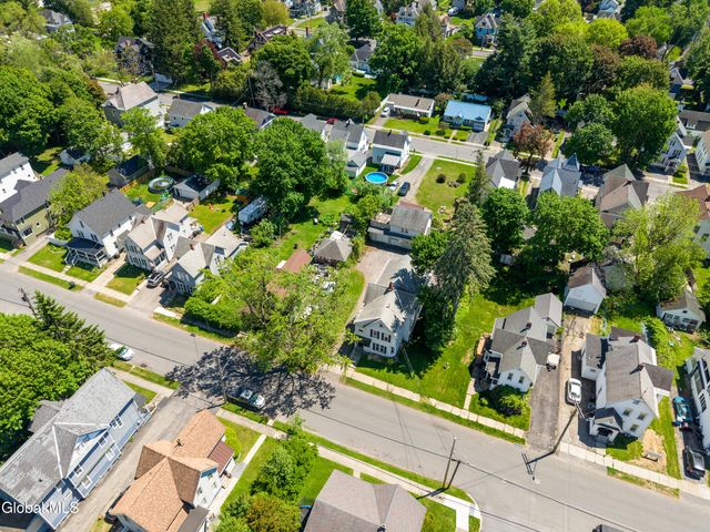 94 3rd Avenue, Gloversville, NY 12078