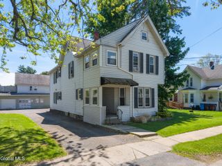 94 3rd Avenue, Gloversville, NY 12078
