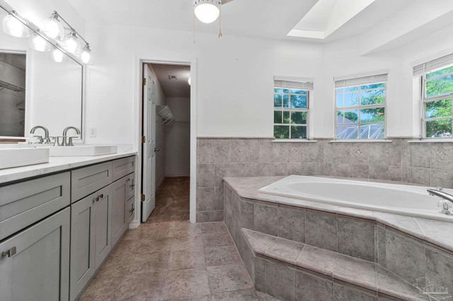 4530 Baywalk Cir, Pensacola, FL 32514