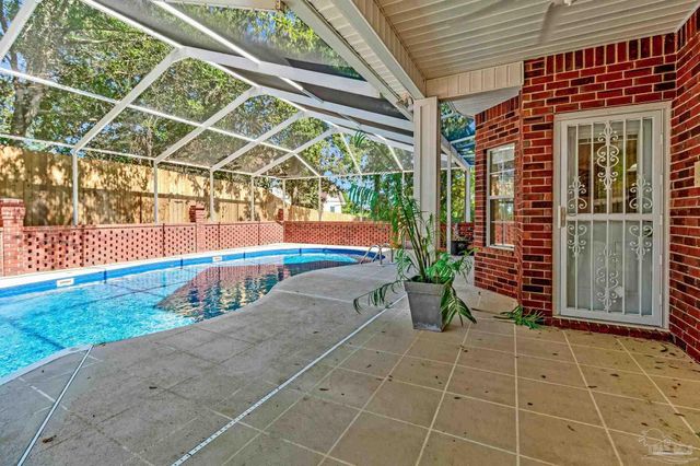 4530 Baywalk Cir, Pensacola, FL 32514