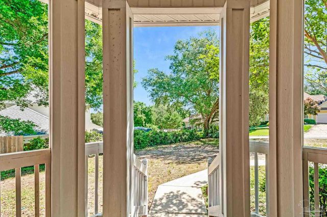 4530 Baywalk Cir, Pensacola, FL 32514