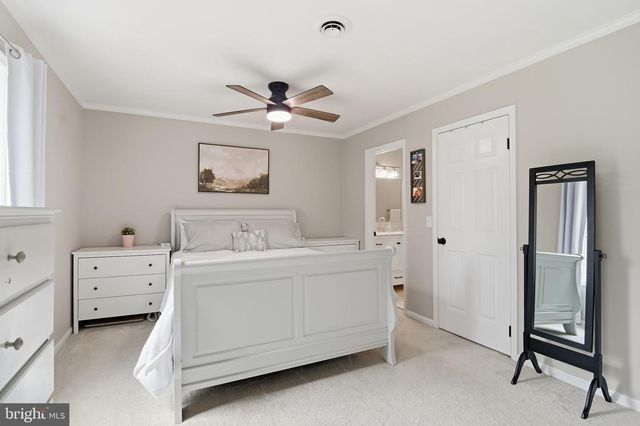 4717 WEATHERHILL DR, Wilmington, DE 19808