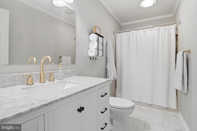 4717 WEATHERHILL DR, Wilmington, DE 19808