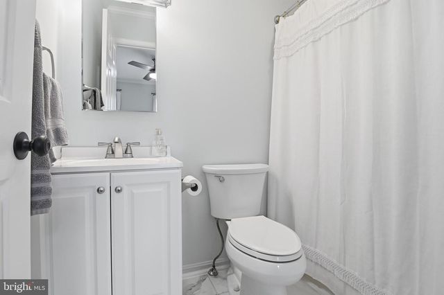 4717 WEATHERHILL DR, Wilmington, DE 19808