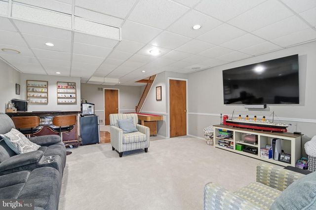 4717 WEATHERHILL DR, Wilmington, DE 19808