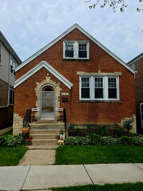4153 Elm Avenue, Brookfield, IL 60513
