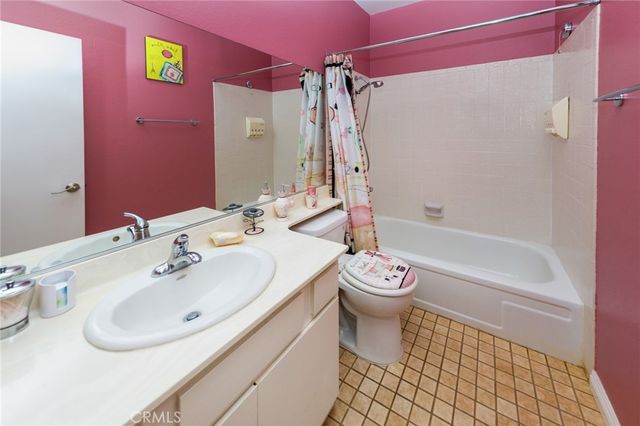 15137 Magnolia A, Sherman Oaks, CA 91403