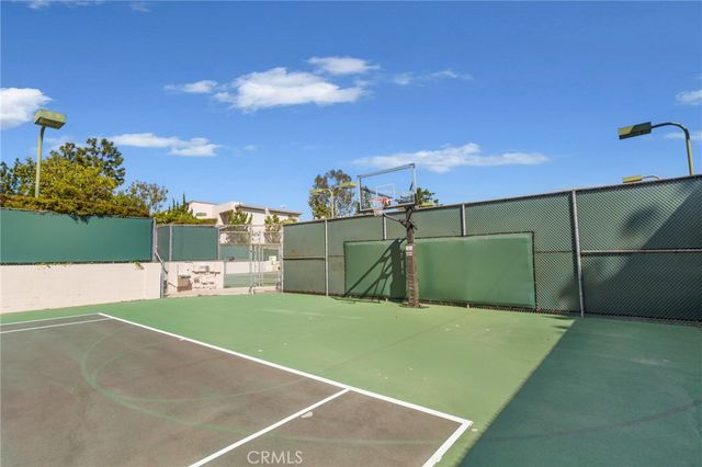 15137 Magnolia A, Sherman Oaks, CA 91403