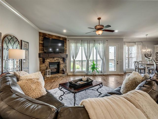 2709 Stetson Drive, Edmond, OK 73034