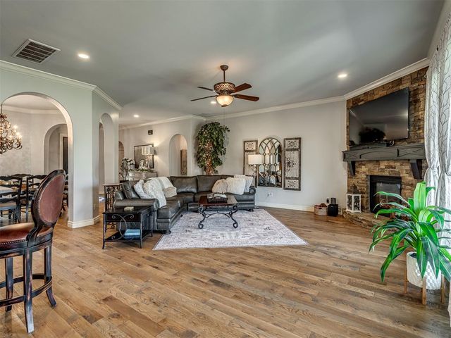 2709 Stetson Drive, Edmond, OK 73034
