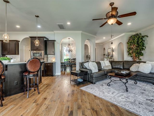 2709 Stetson Drive, Edmond, OK 73034