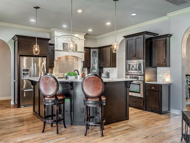 2709 Stetson Drive, Edmond, OK 73034