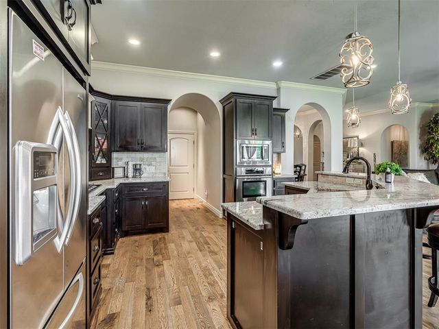 2709 Stetson Drive, Edmond, OK 73034