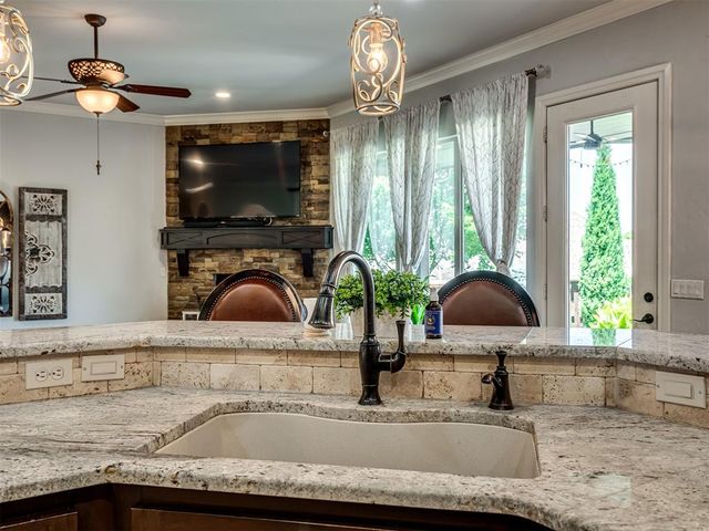 2709 Stetson Drive, Edmond, OK 73034