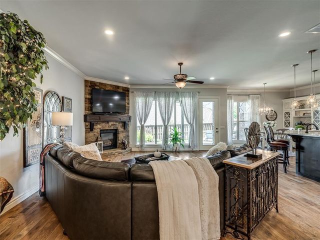 2709 Stetson Drive, Edmond, OK 73034