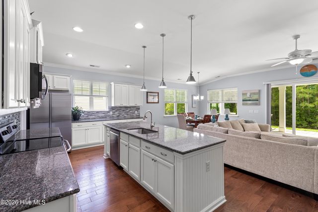3110 Crescent Lake Drive, Calabash, NC 28467