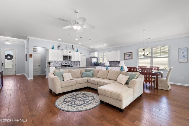 3110 Crescent Lake Drive, Calabash, NC 28467