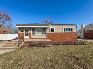 1166 Zephyr Street, York Charter Township, MI 48198