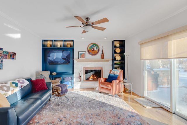 4907 Valerie Drive, Crystal Lake, IL 60014