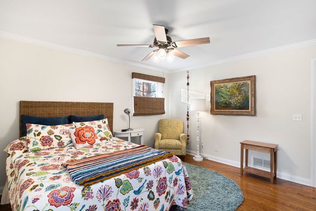 4907 Valerie Drive, Crystal Lake, IL 60014