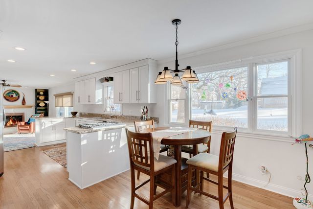 4907 Valerie Drive, Crystal Lake, IL 60014