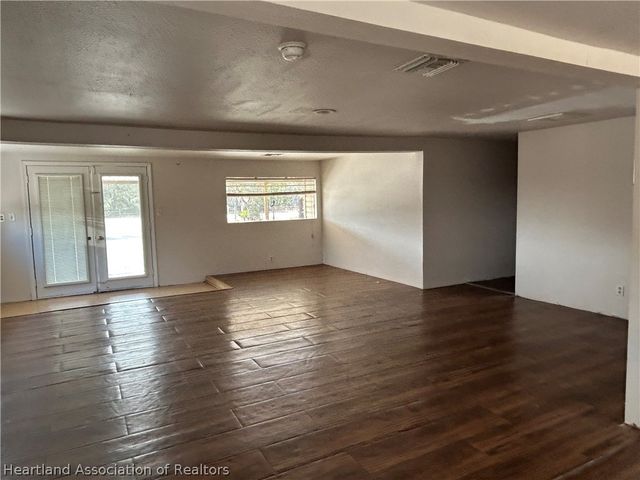 9210 County Road 635 Highway, Sebring, FL 33875