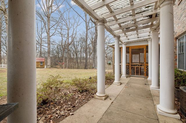 1311 Academy Rd, Portland, TN 37148