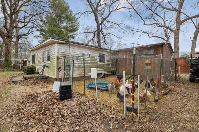 1311 Academy Rd, Portland, TN 37148